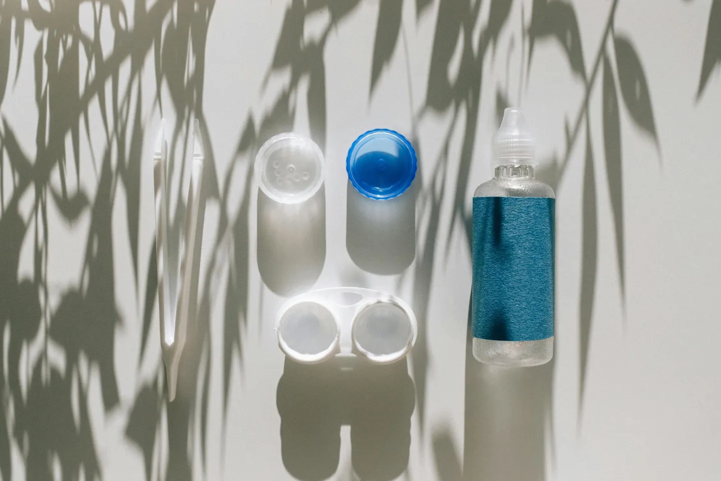 Clinical Guidelines for Wearing Contact Lenses in Humid Climates