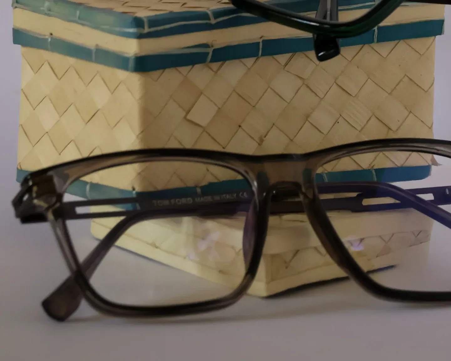 Side view of wide rectangular spectacles perfect for progressive lenses. Visit our eye care clinics in Sri Lanka.