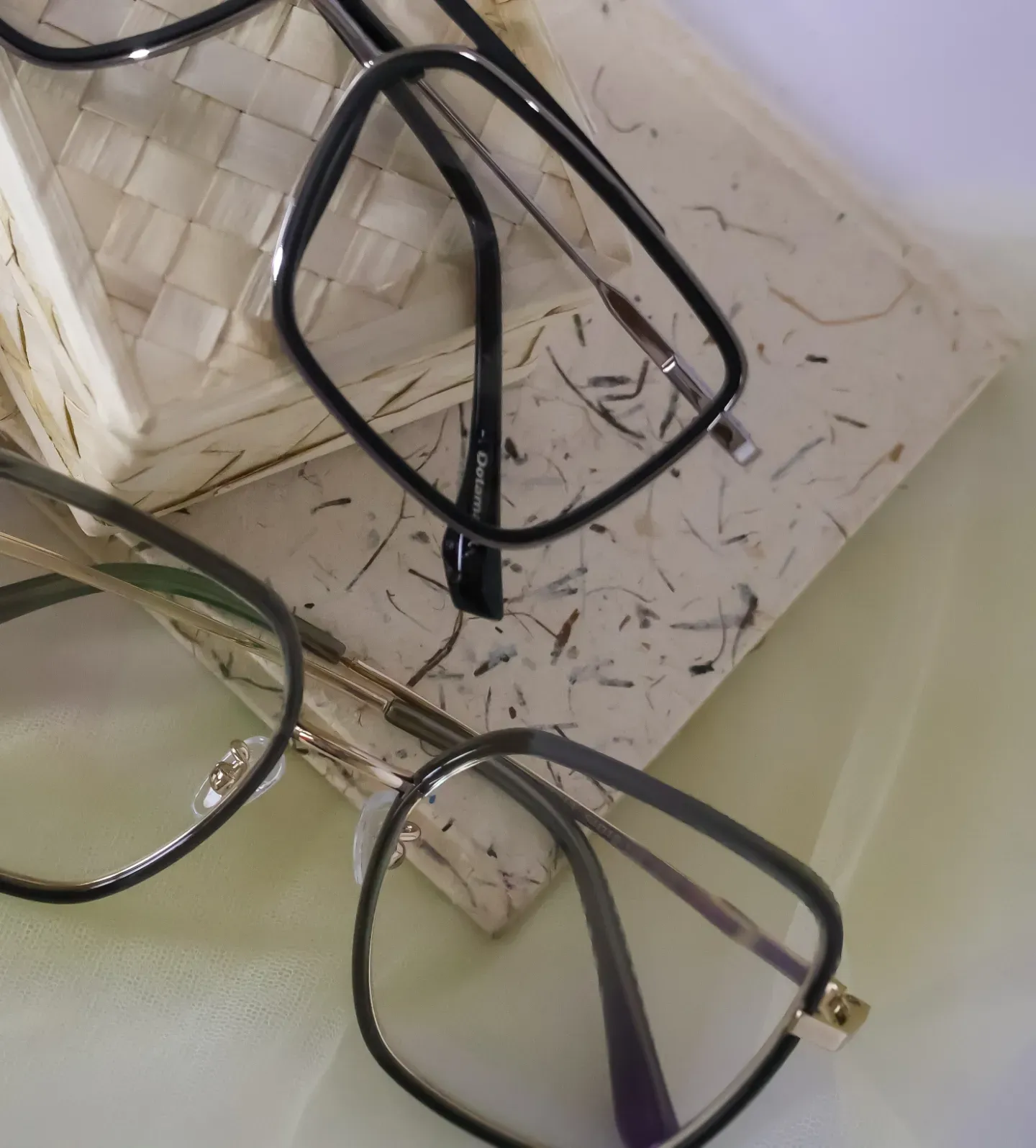 Side angle of sleek composite spectacles. Engineered for optimal glasses fit and comfort.