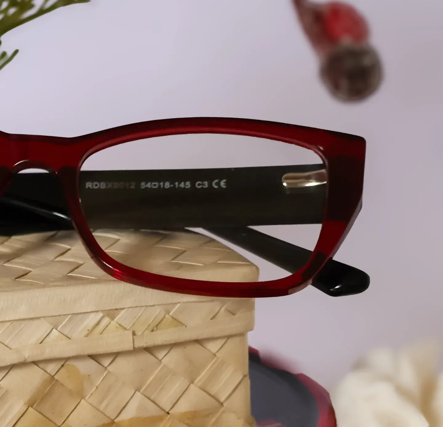 Side angle of heavy-duty two-tone spectacles. Book an eye test at our Kottawa clinic.