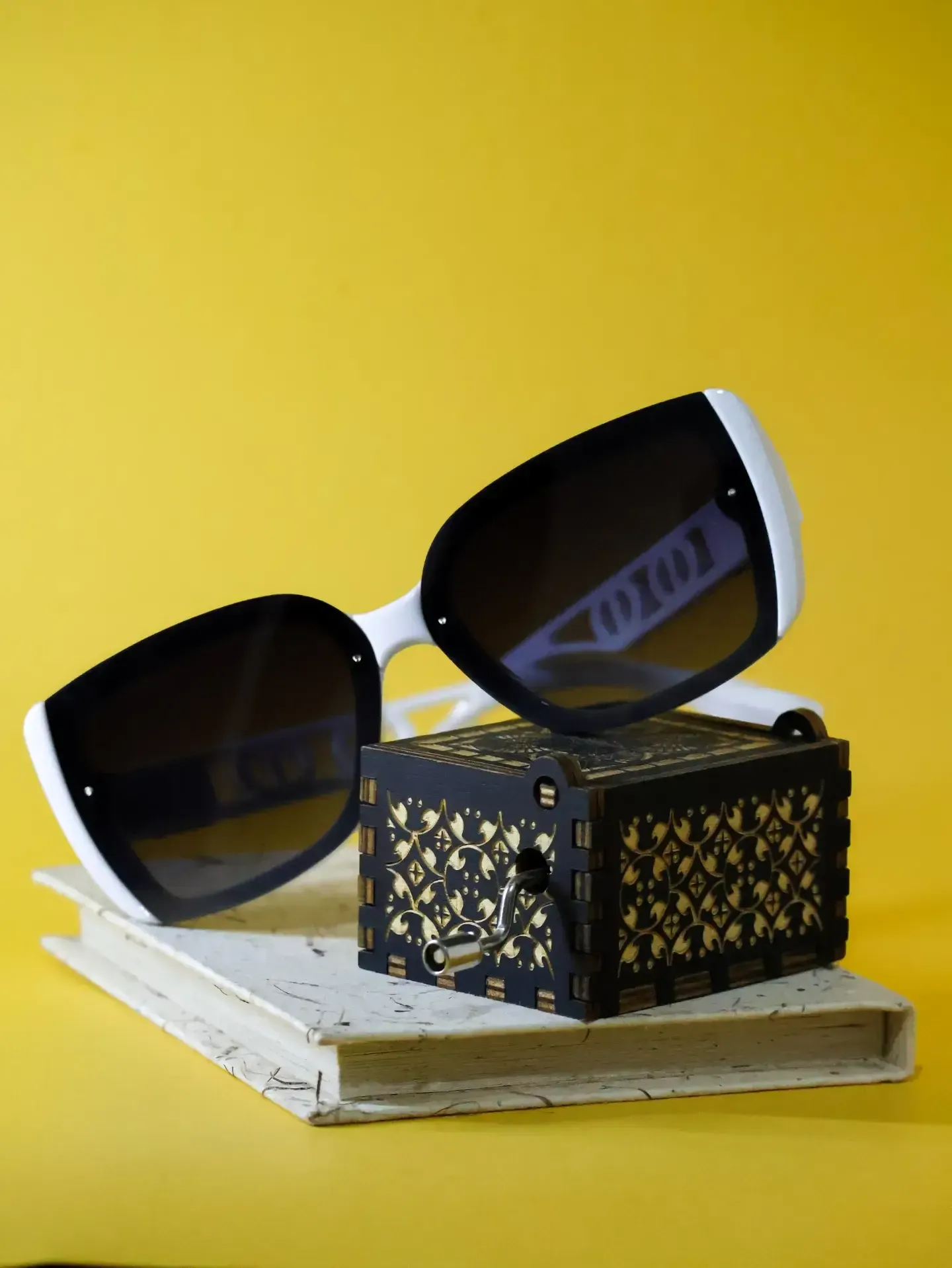 The Monroe Monochromatic Cat-eye Sunglasses. Vintage glamour glasses with modern UV defense. Neth Lanka Opticals.
